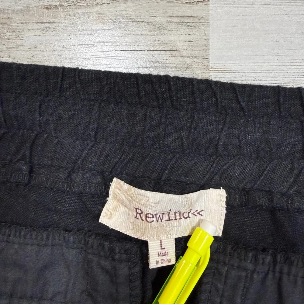 Rewind Black Linen Blend Drawstring Shorts with Crochet Trim Size‎ L - Picture 7 of 8